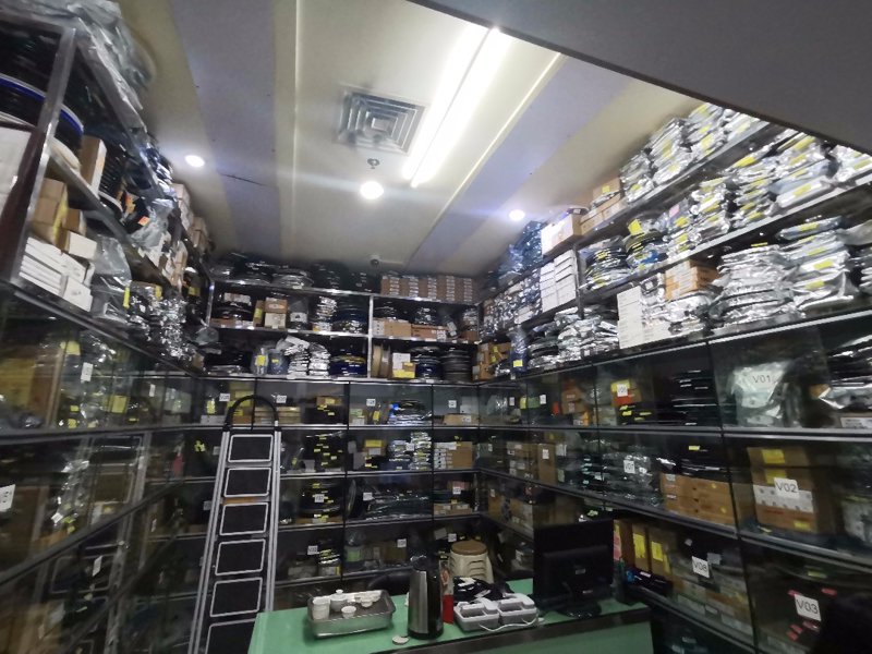 走进二三极管的世界：小小元件助力电器革命