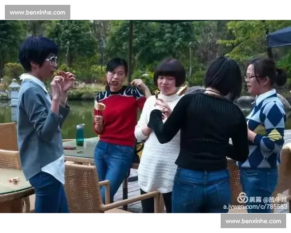 美女挠痒痒大赛精彩纷呈 看谁能赢得最终的笑声与挑战 美女挠痒痒大赛精彩纷呈 看谁能赢得最终的笑声与挑战